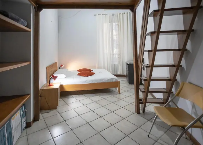 Homehouse Giulio Cesare-San Pietro *